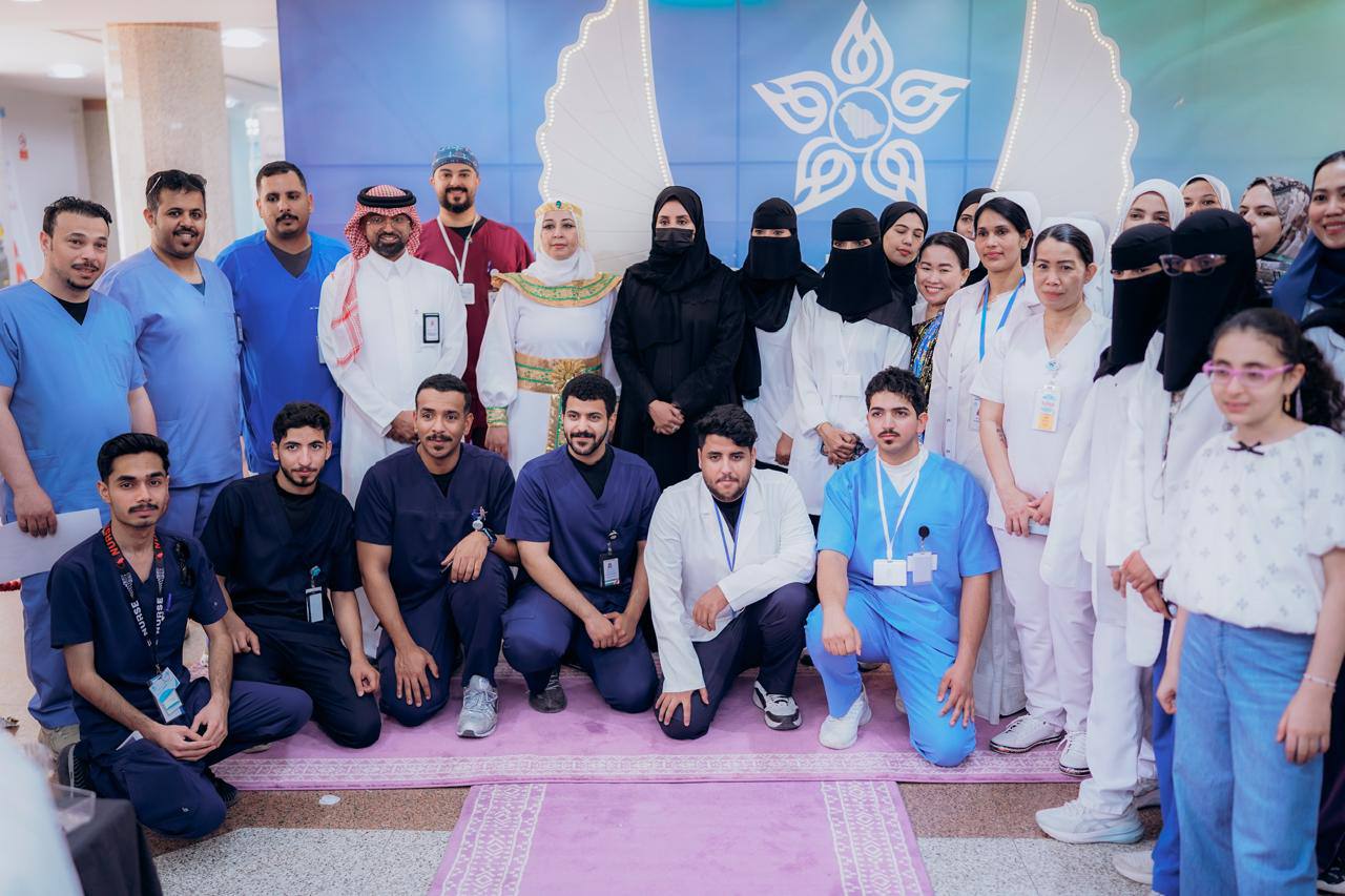شاركت جامعة الامير سطام ممثلة في كلية التمريض وبالتعاون مع مستشفي الملك خالد ومركز الامير سلطان للخدمات الصحية بمحافظة الخرج في فاعلية اليوم العالمي للتمريض والتي تهدف الي التعريف بمهنة التمريض وطرق رعاية المرضي